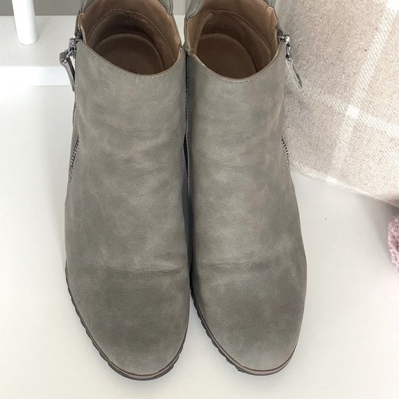 Naturalizer Soul Wedge Bootie - Picture 9 of 10